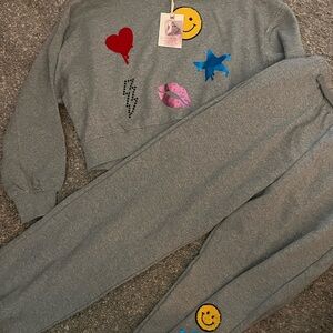 Jessica Simpson Gray Sweatshirt & Joggers Set with Colorful Patches